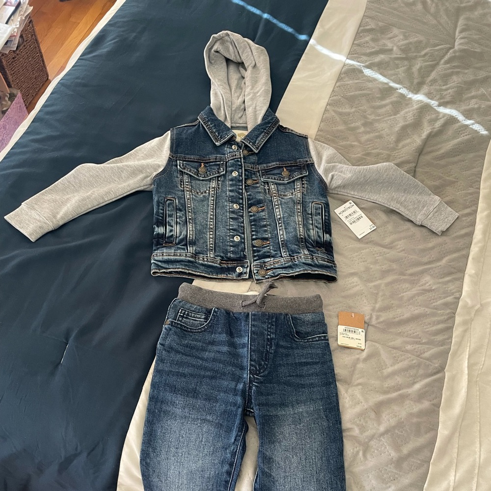 Boys Hooded Jean Jacket Set w Jeans